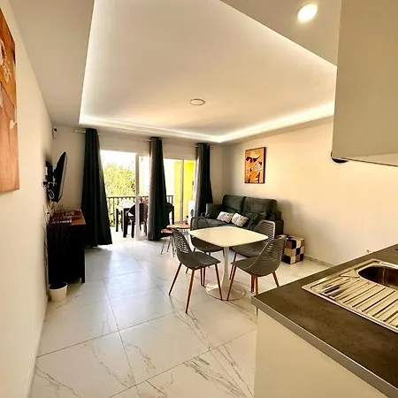 Precioso Y Nuevo De 1 Habitación En Mareverde Apartamento